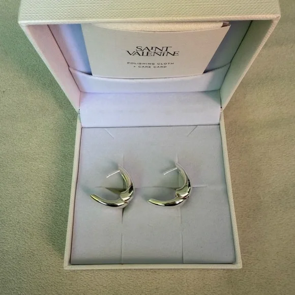 SAINT VALENTINES PAOLO HOOPS in sterling silver - Picture 6 of 13